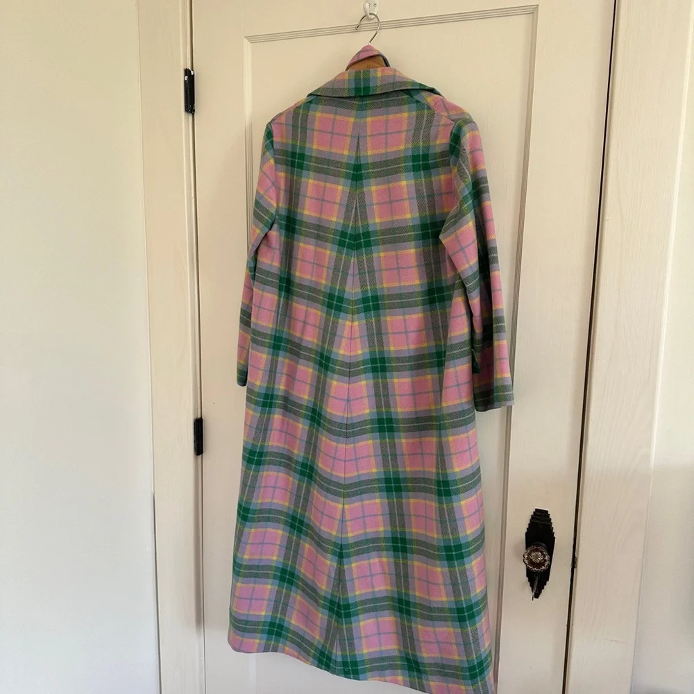Vintage 100% wool lightweight plaid belted trench coat — truly one of a kind! - Picture 8 of 15